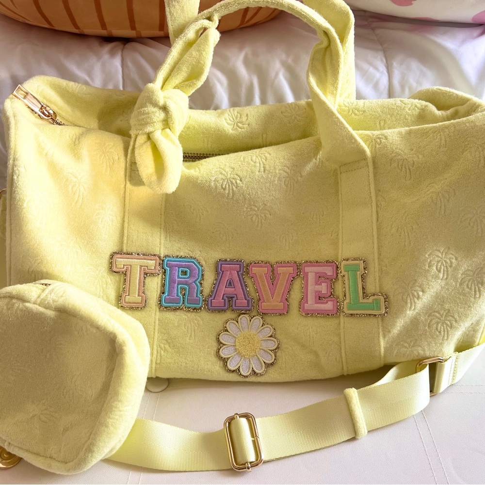 Stoney Clover duffle and pouch set